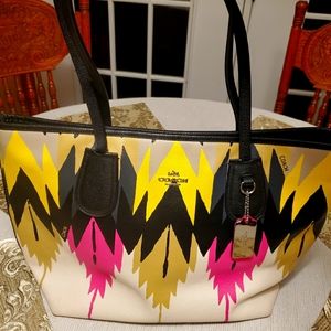 Coach Handbag (Willing to negotiate!)